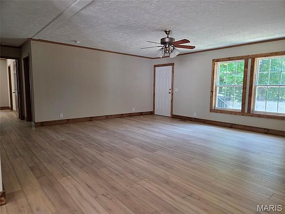 2nd image of 3908 Flucom Rd
