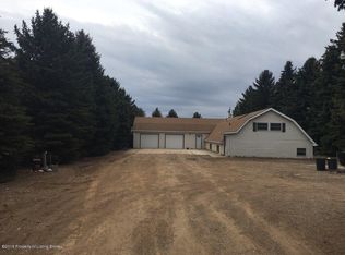 14417 85th St SW, Bowman, ND 58623