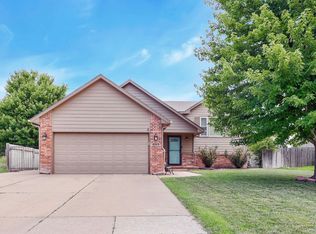 1606 E Summerwood St, Goddard, KS 67052