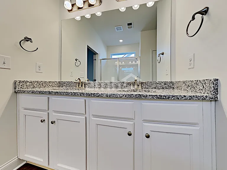 2447 Napa Valley Dr — Photo 13