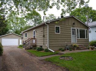5940 Hillcrest Rd, Mound, MN 55364