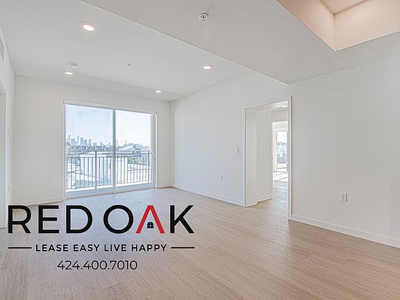5th image of 856 S Gramercy Dr #609