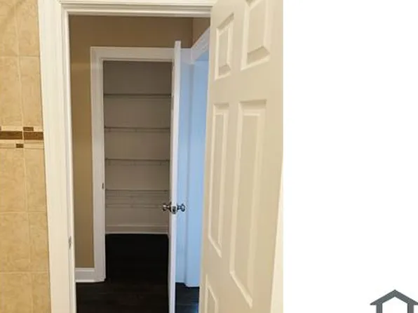 7846 S Bennett Ave #2, Chicago, IL 60649