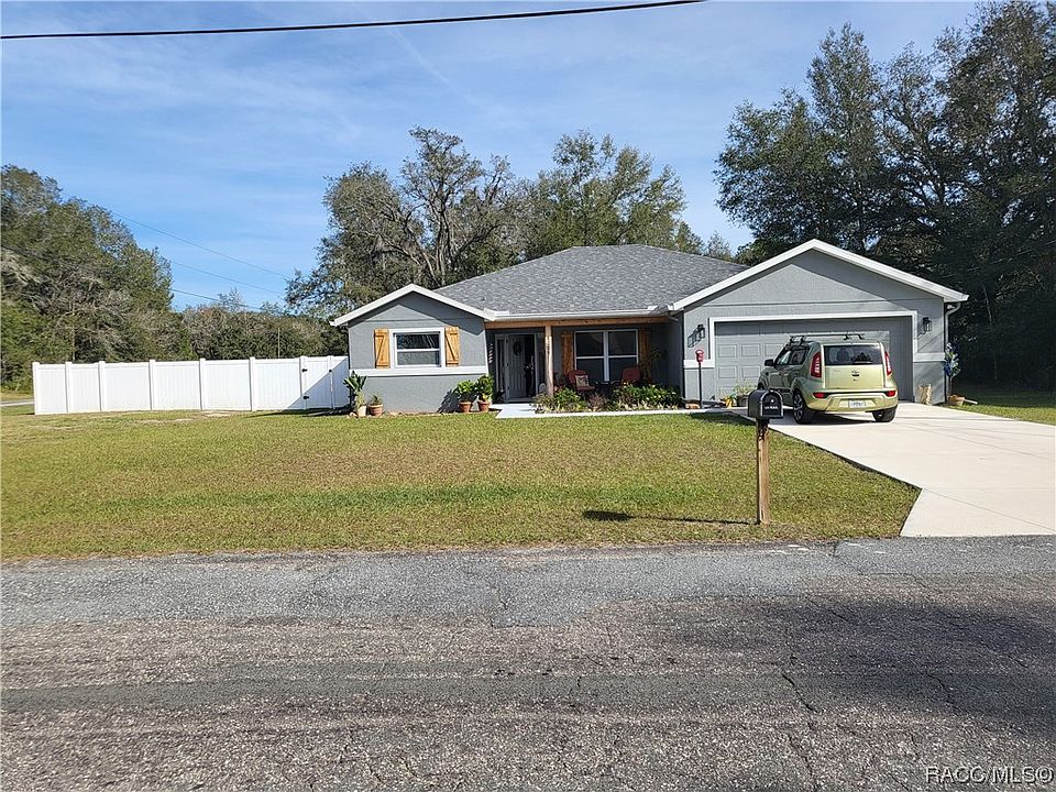 1st image of 8235 N Sarazen Dr