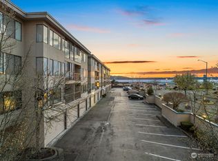 601 S 227th St APT 205N, Des Moines, WA 98198