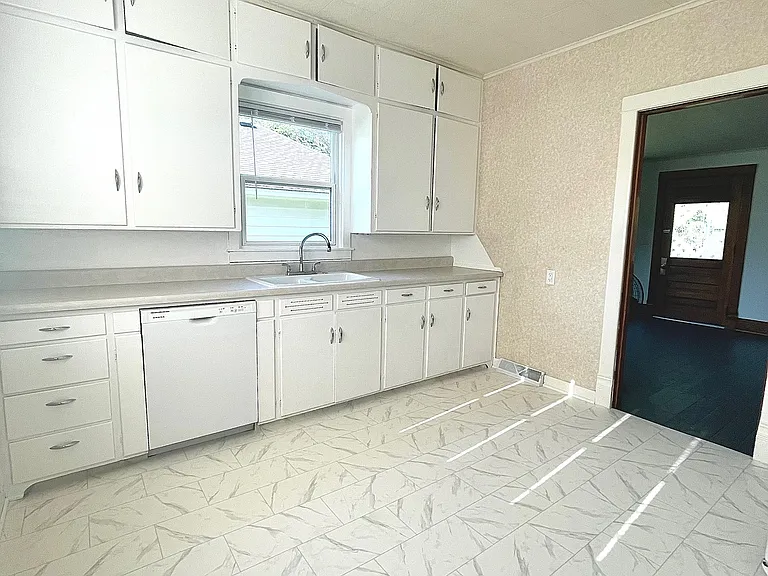 1016 Stephenson Ave #1 — Photo 1