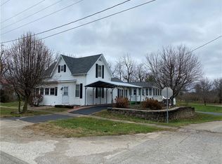 225 E State St, Westfield, IL 62474