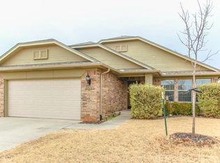 2713 Red Fish Rd, Norman, OK 73069