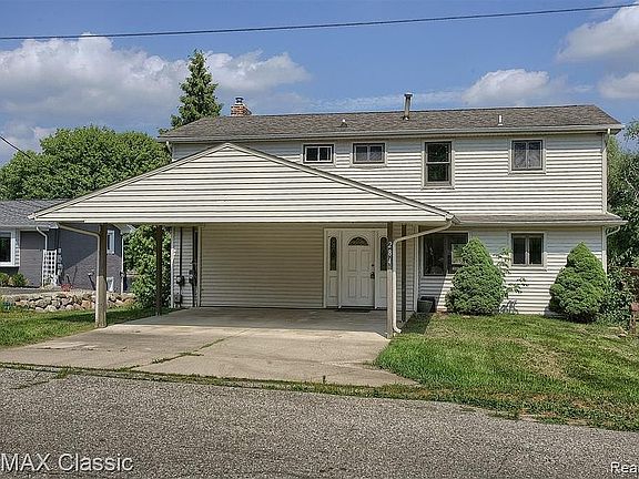 3rd image of 8085 Cortez Dr