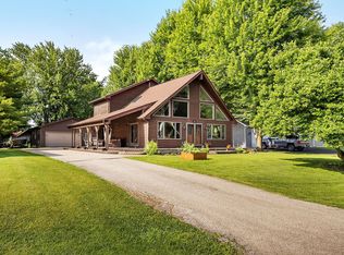 694 Lasalle Dr, Somonauk, IL 60552