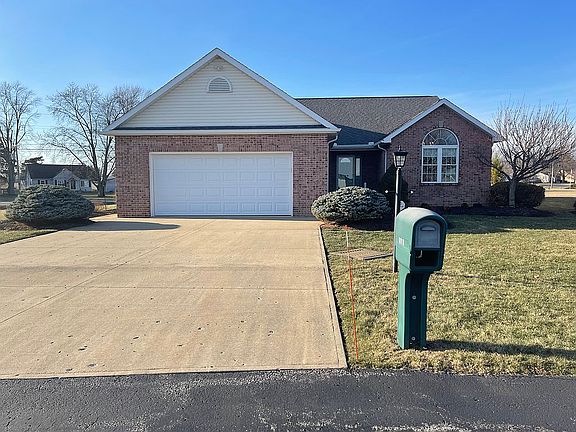 2nd image of 686 Bay Hill Ct