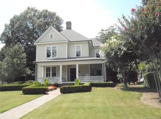 559 N Main St, Davidson, NC 28036