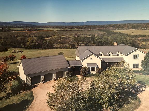 3rd image of 216 Marsh Brook Ln