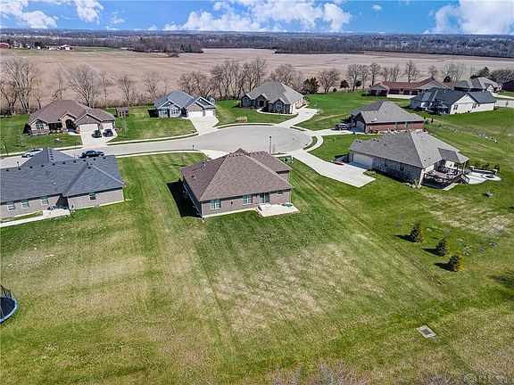 3rd image of 49 Cypress Ct