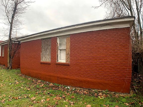 2nd image of 1180 Brown Ave