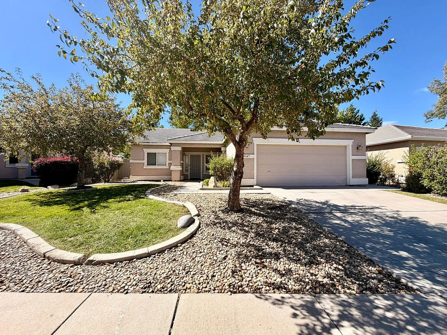 10647 Vista Bonita - Double Diamond Home — Photo 1