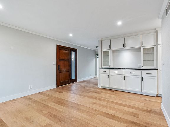 5th image of 73 S Daisy Ave APT 01