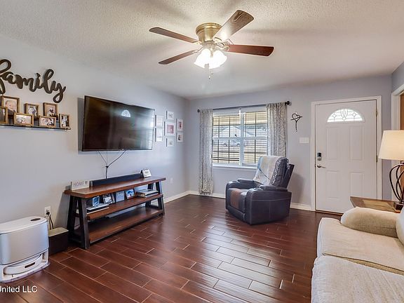 4th image of 16334 Willow Oak Dr