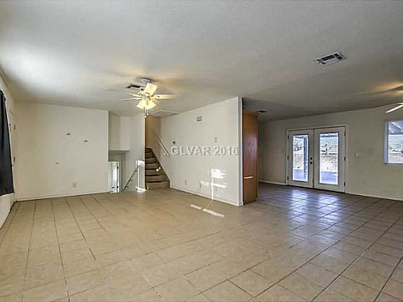 5th image of 321 S Torrey Pines Dr
