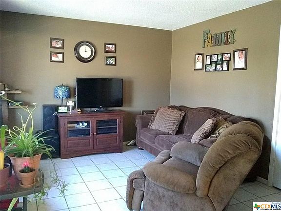 3rd image of 204 Skyview Dr