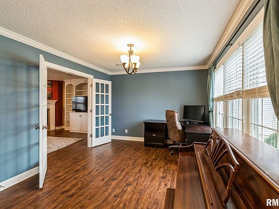 3rd image of 1808 Cobblestone Dr
