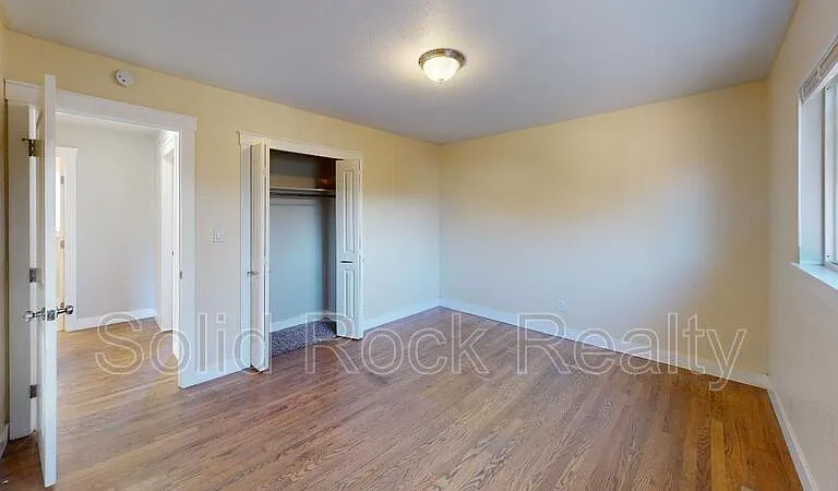 736 Squire St — Photo 10