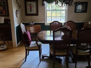 221 Gravel Bend Rd, Cherry Hill, NJ 08034