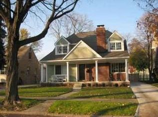 2535 Manchester Rd, Birmingham, MI 48009