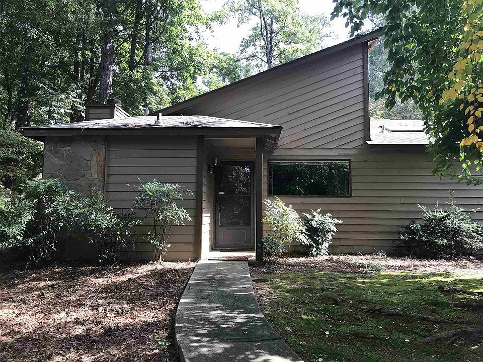 1st image of 822 Bonnie Glen Dr SE