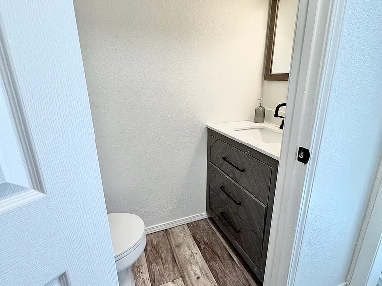 507 Braithwaite St #B — Photo 22