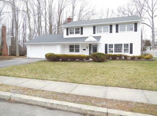 318 Charm Ct, Aberdeen, NJ 07747
