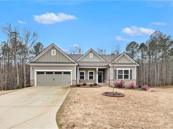 346 Manor Dr, Hull, GA 30646