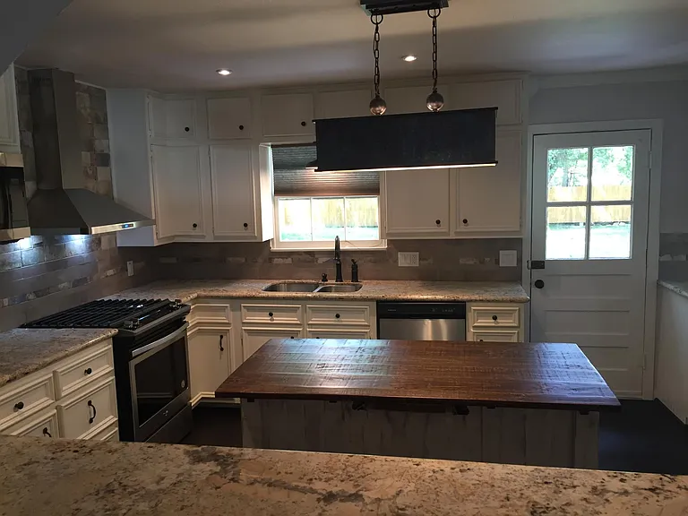 302 Baker Dr — Photo 6