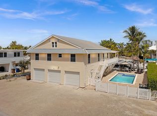 28 Center Ln, Key Largo, FL 33037