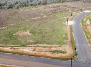 101 Azalea Ct, Dale, TX 78616