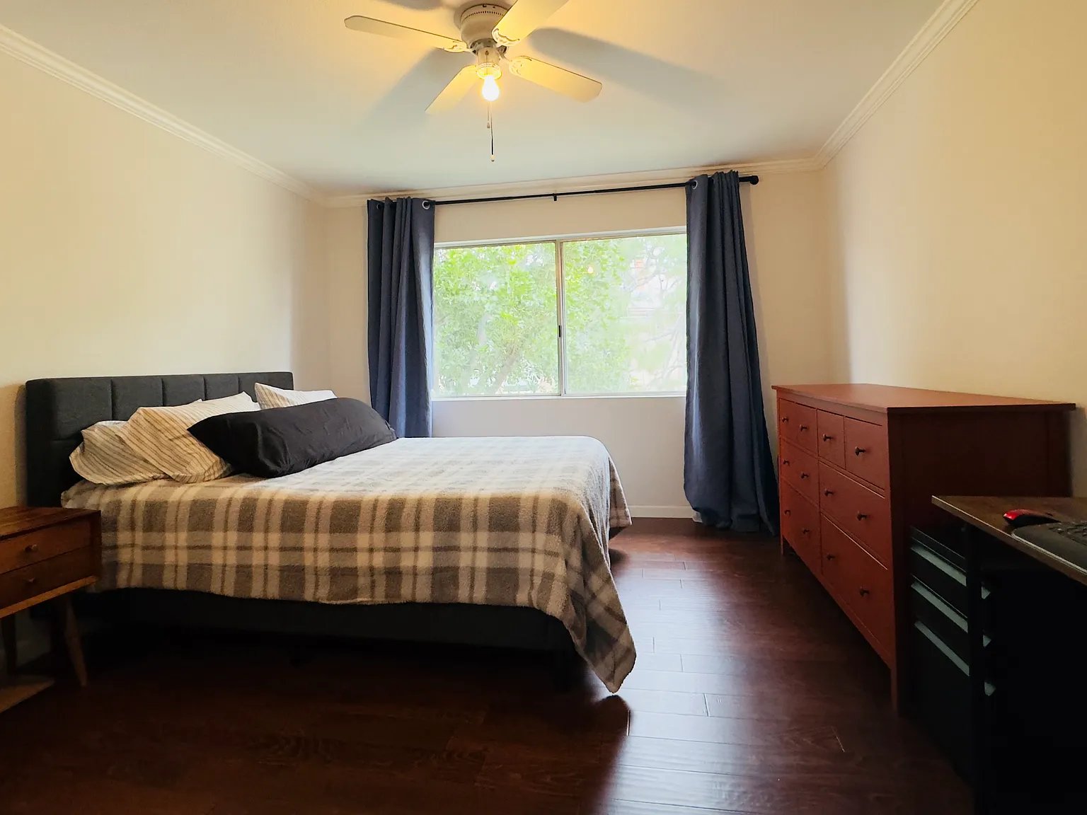 1032B Cabrillo Park Dr — Photo 3