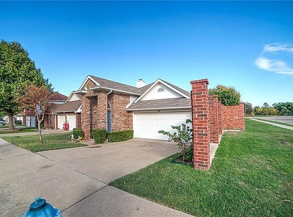 3rd image of 6800 Honey Creek Ln