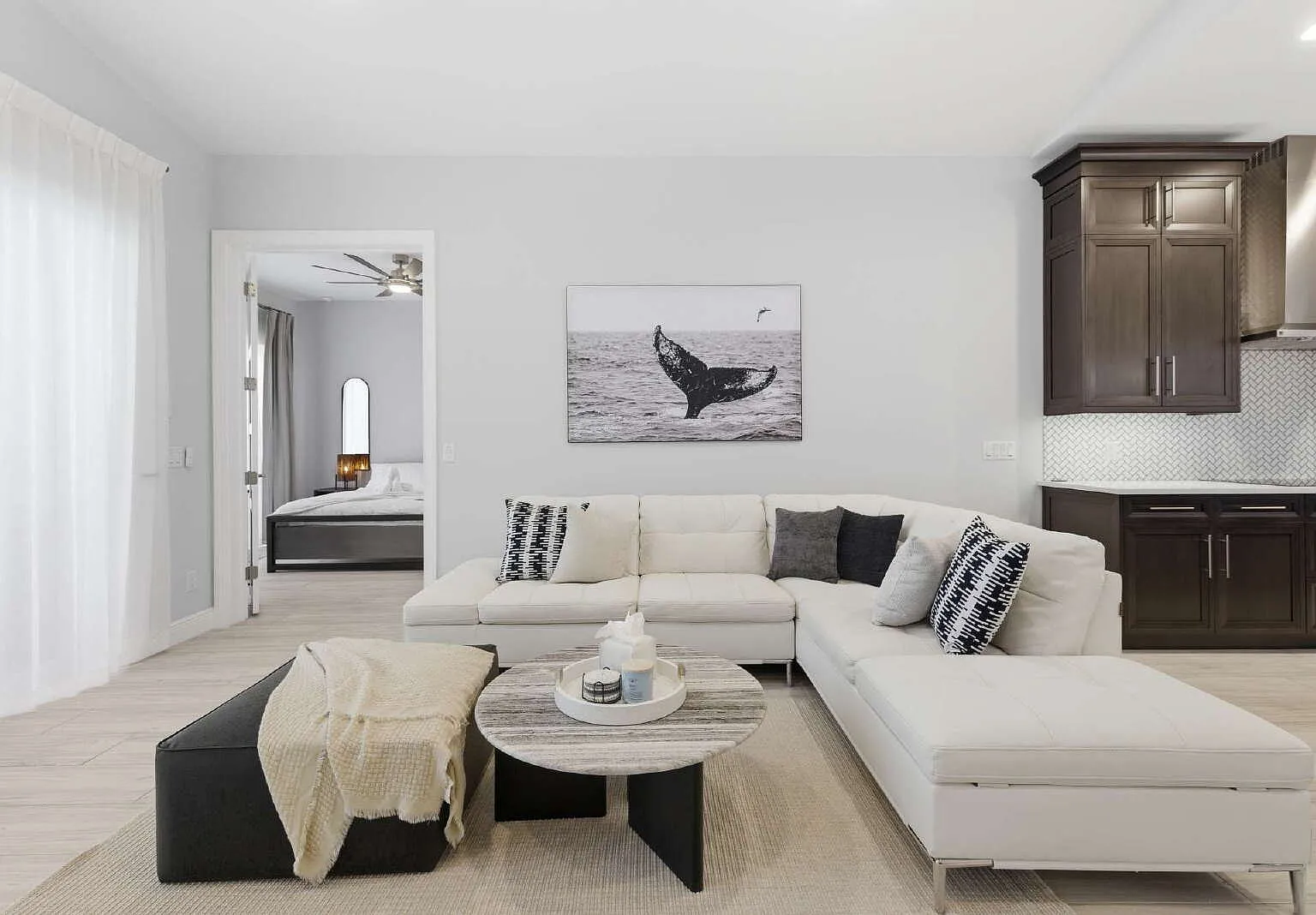 Studio, 1800 sqft, $20,000 — Photo 2