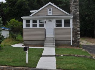 80 Paris Ave, Worcester, MA 01603