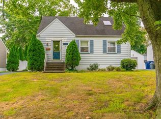 1637 Raritan Rd, Clark, NJ 07066