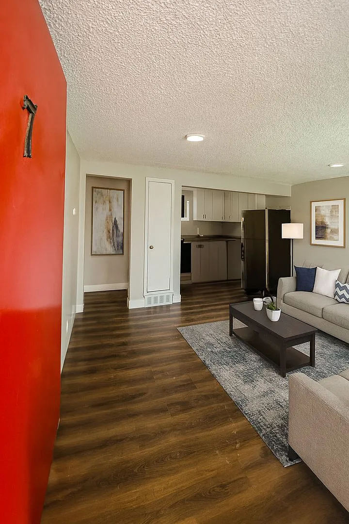 982 S Sheridan Blvd #7 Renovated 2BR/1BA with A/C and Near Belmar! — Photo 4