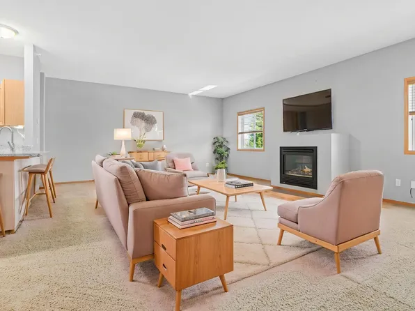9457 Marshall Rd, Eden Prairie, MN 55347