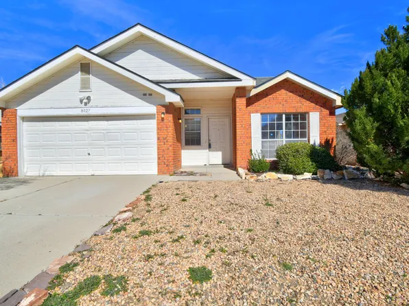 8027 Vinemont Pl NW, Albuquerque, NM 87120