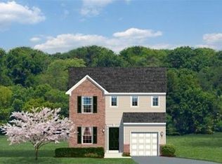 8 S Ridge Dr, Amelia, OH 45102