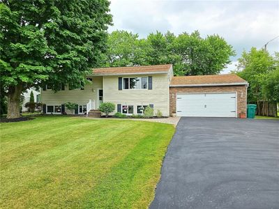 40 Ice Rose Ln, Rochester, NY, 14623