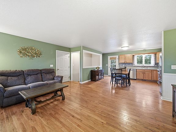 5th image of 2624 Prairie Dr