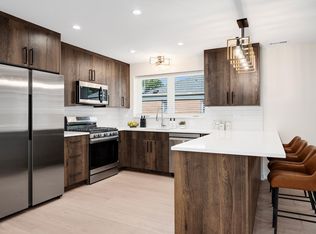 511 Forest Ave #2, Oak Park, IL 60302