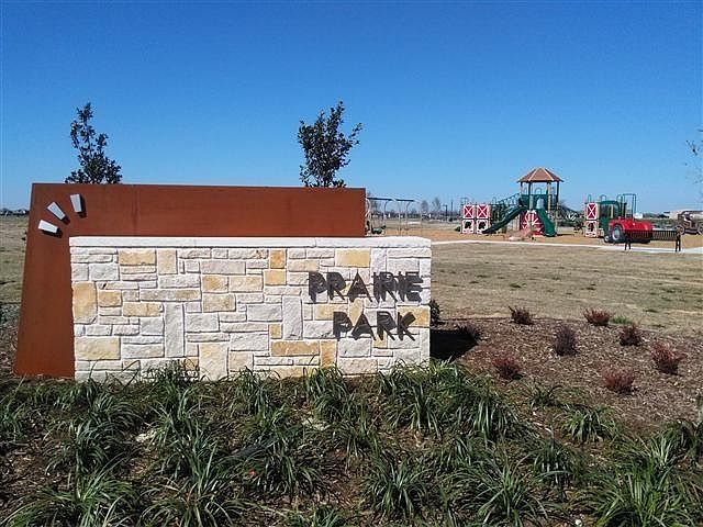 1st image of 2951 Clearwater Dr