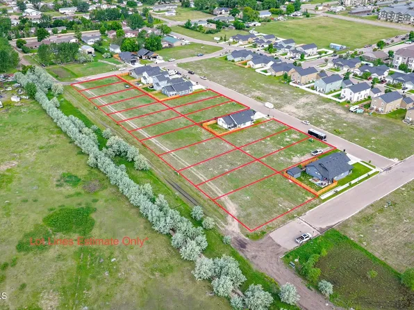 39th St E, Williston, ND 58801