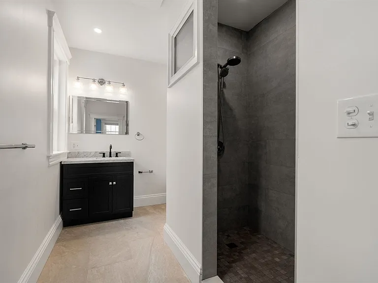 132 Sewall Ave #C — Photo 21